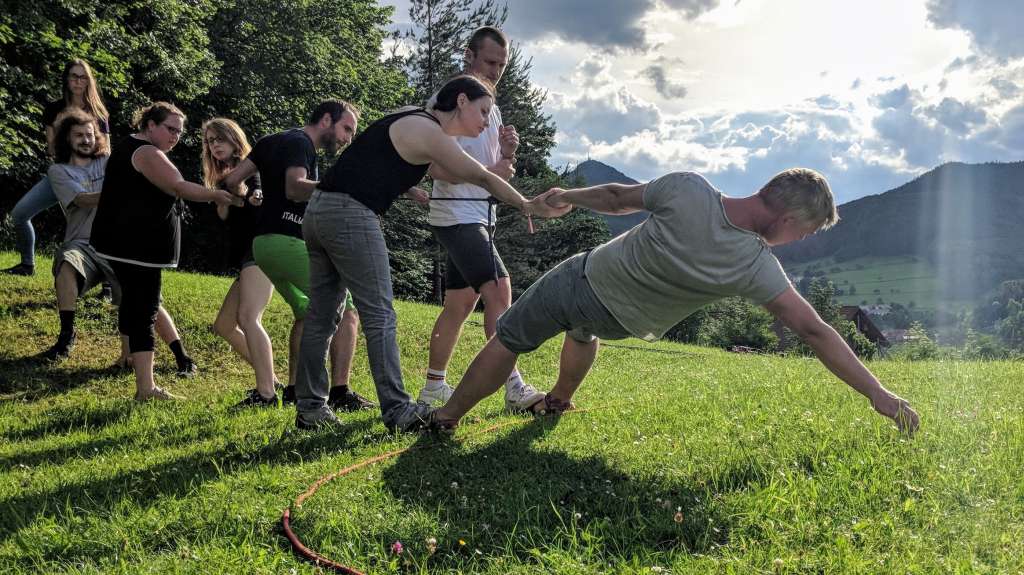 teambuilding erlebnispaedagogik outdoortraining ausbildung bildungskarenz