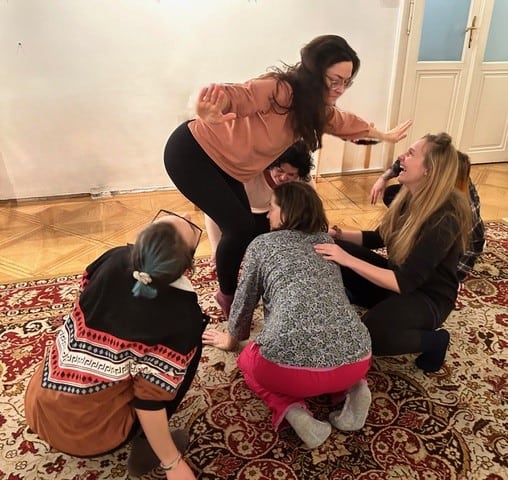 Theaterpädagogik Lisa Kleingrppe Statue