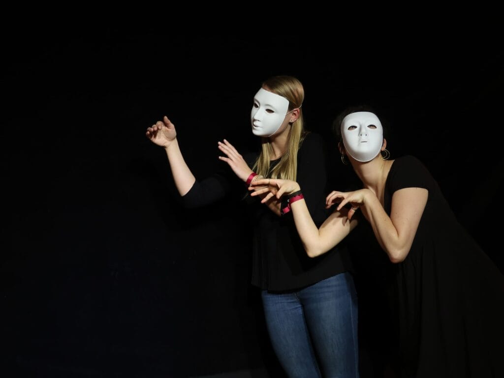 Theaterpädagogik Masken fern Daniel IMG 0690